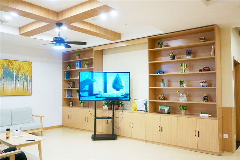 1686039685109739.jpg 休闲.jpg